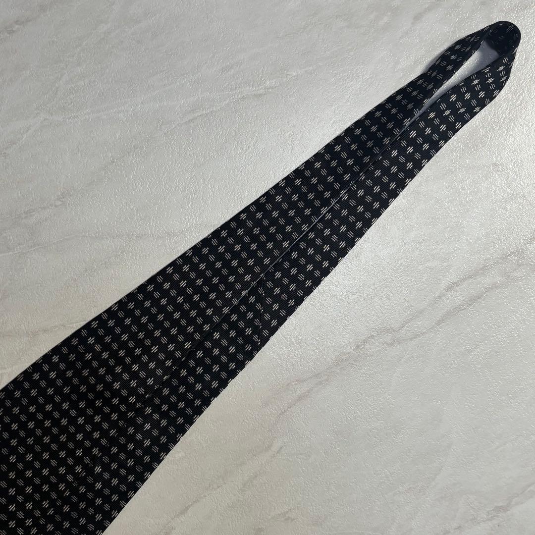 Giorgio Armani Tie Silk Black Geometric Pattern Made in Italy