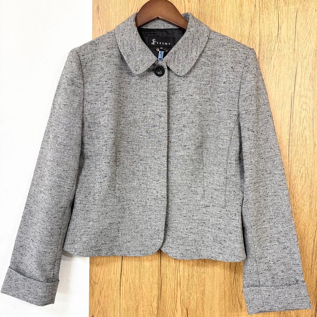 Good condition large size FESMY formal suit size 15