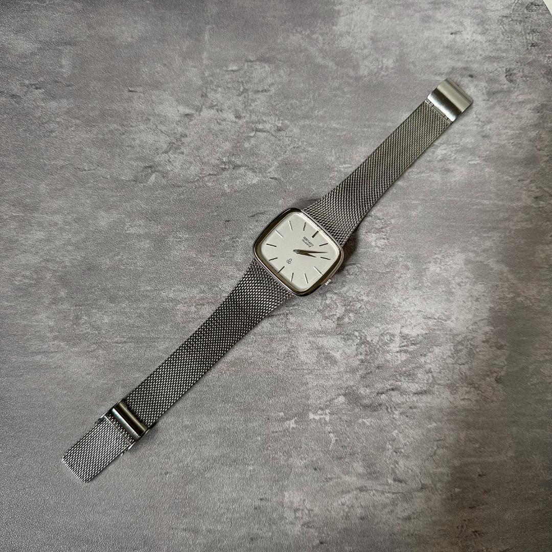 SEIKO Quartz Silver Dial Mesh Watch Good Condition Men's Vintage