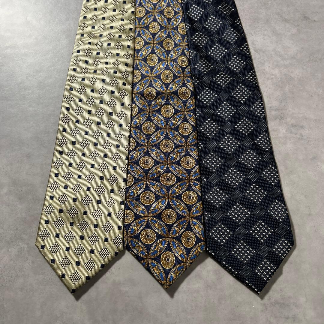 [NA] Navy blur setup × Christian Dior tie