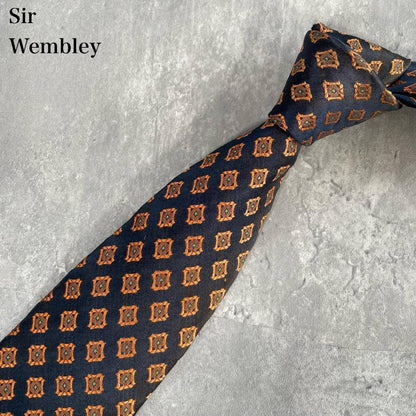 Sir Wembley [Large Sword 8cm Regular] Tie Square Crest Pattern 100% Silk